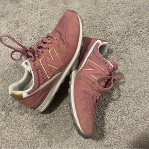 New Balance 996